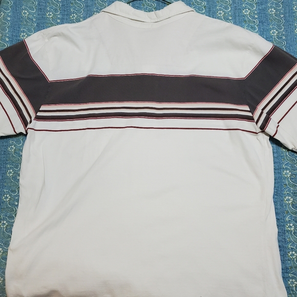 A shirt made by brand called "kirra" - Picture 7 of 9